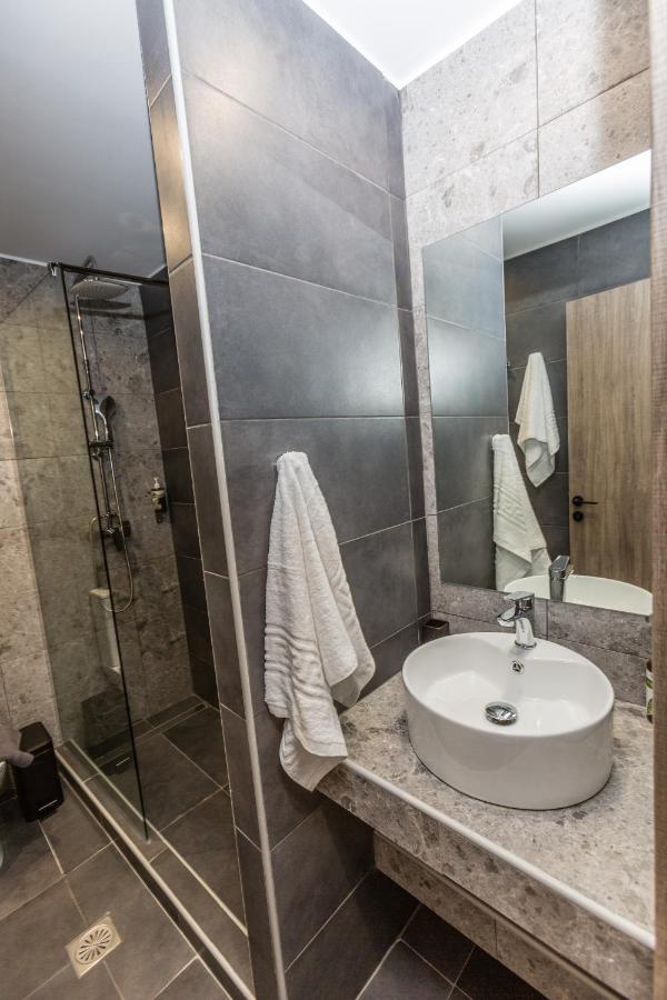 Raise Athens Metro Apartments Ngoại thất bức ảnh