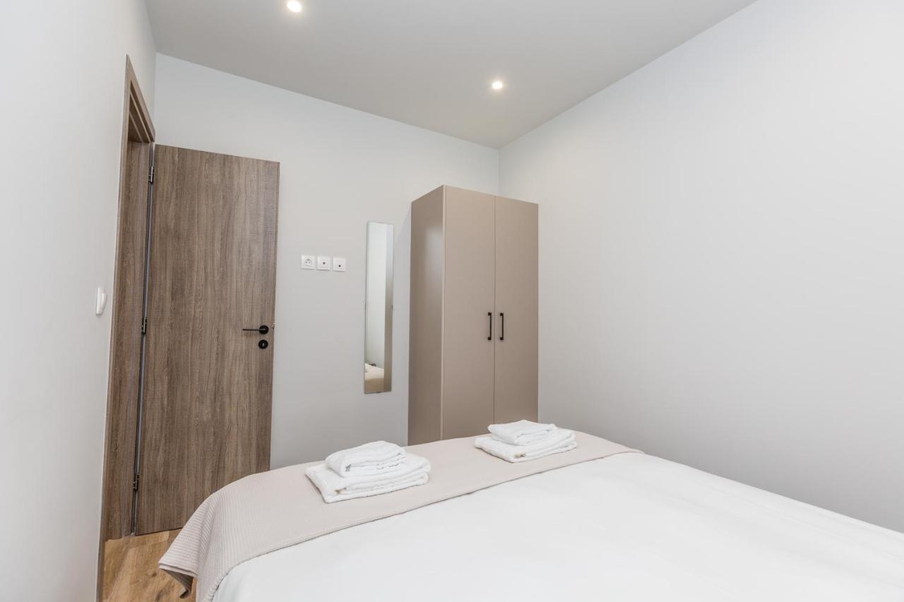 Raise Athens Metro Apartments Ngoại thất bức ảnh