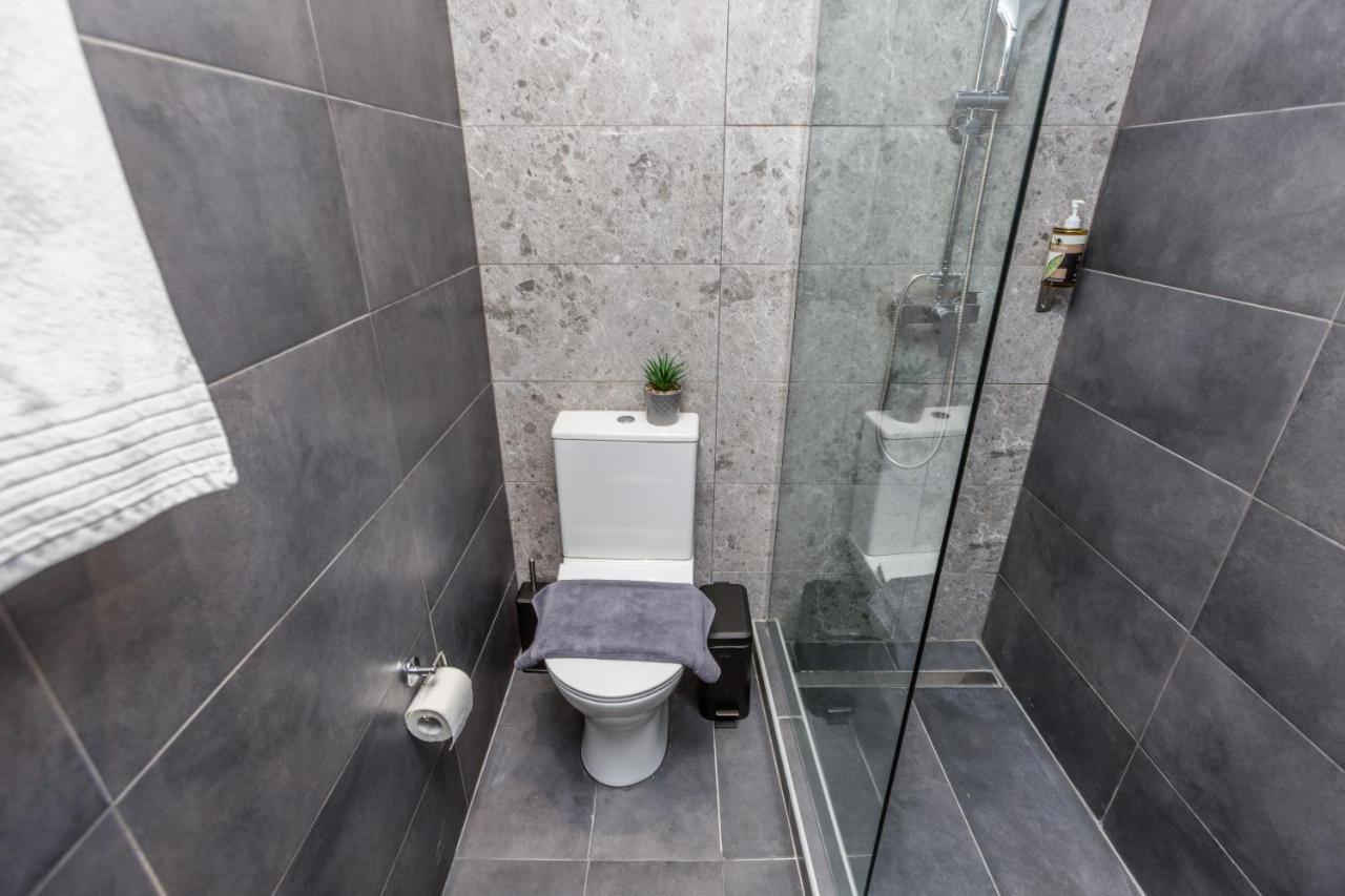 Raise Athens Metro Apartments Ngoại thất bức ảnh