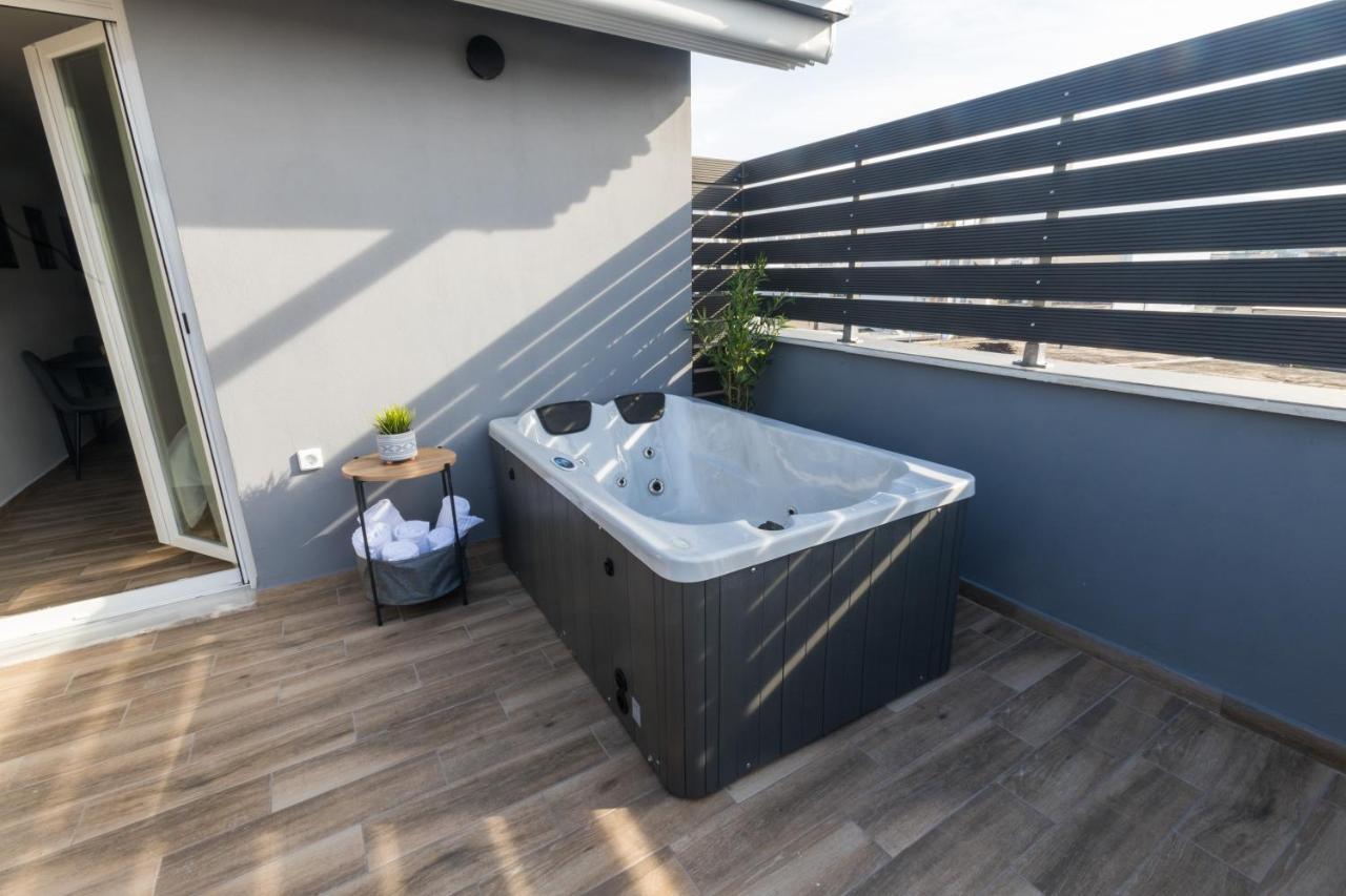 Raise Athens Metro Apartments Ngoại thất bức ảnh