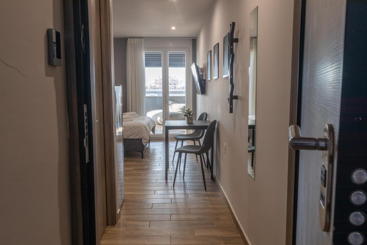 Raise Athens Metro Apartments Ngoại thất bức ảnh